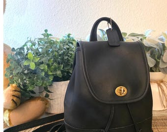 Vintage Coach 9960 Black Leather Backpack Purse, 90s Y2k  display picture 2