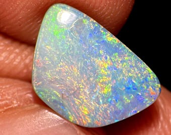 Australian Opal doublet 10 x 7 x 4 mm cabochon es