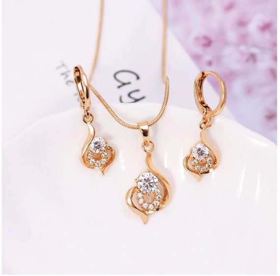 18K Saudi Gold Set Heart Necklace Earring 18