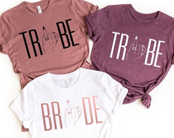 Chemises de mariée et de tribu, chemise d’escouade de mariée, chemises à annulaire, chemises d’enterrement de vie de jeune fille, chemise de fête de mariée, cadeau de mariée
