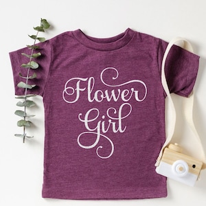 T-shirt Flower Girl, Cute Flower Girl Tee, Camicie da sposa, Outfit ring bearer, Flower Girl Shirt, Kids Flower Girl Garment