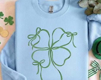 Coquette Shamrock-tröja, St. Patrick's Day-tröja med rosett, minimalistisk lyckoklövertröja, irländsk semesteroutfit, estetisk Shamrock-bandtröja