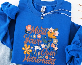 Tröja med fokus på moderskap, tröja för nyblivna mammor, blommig mammatröja, boho-tröja med moderskap, mors dag-present, mamma-tröja