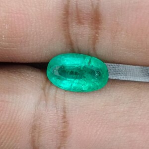 GSI-zertifizierter 2.45ct samtgrüner kolumbianischer Smaragd, natürliche Erde abgebauter Edelstein