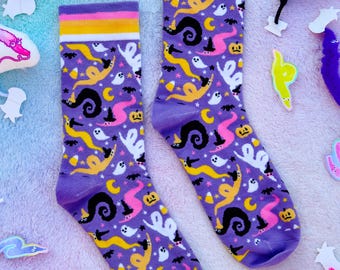 Halloween Worms Rainbow Border Socks- Kawaii Rainbow Worm on / off a String 80s and 90s birthday party energy
