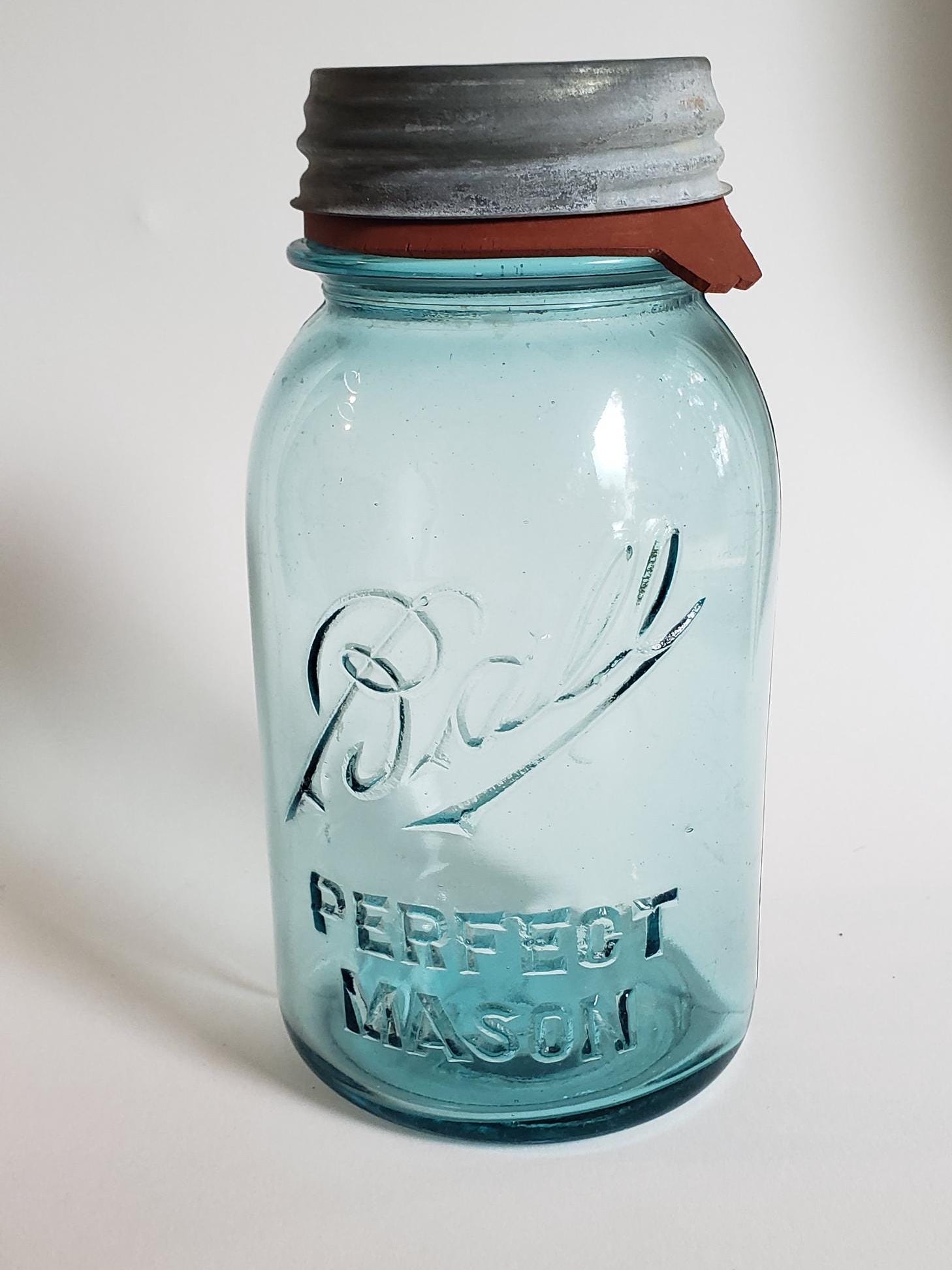 Vintage Ball Perfect Mason Jar with Lid & Rubber Seal