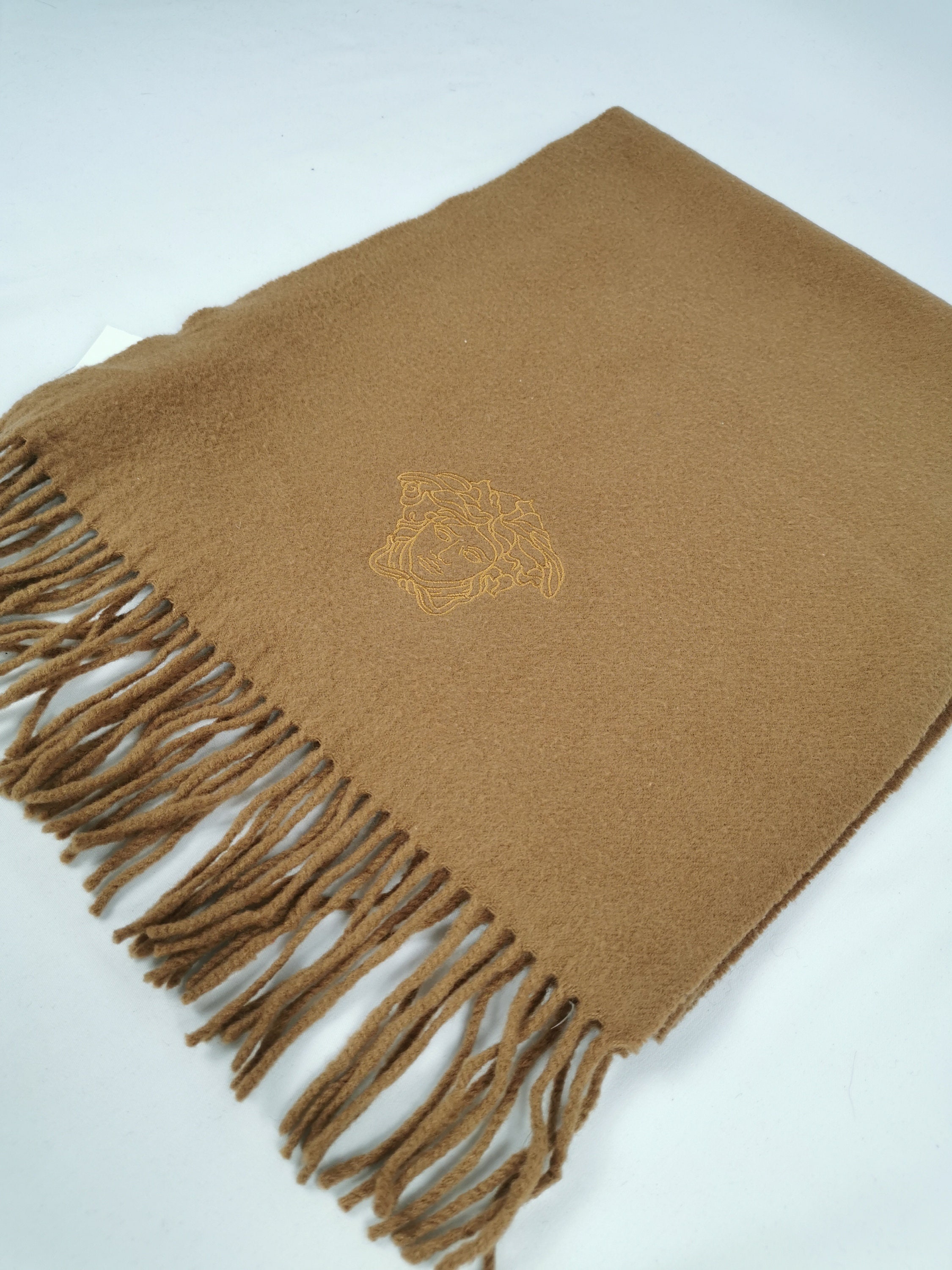 VERSACE - Pashmina ストール マフラー 楽天市場】ヴェルサーチ ベルサーチ マフラー ストール メンズ