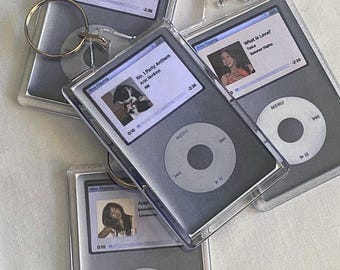 Apple Ipod Classic 3rd Generation 15GB White (A1040 / M8946LL/A) W