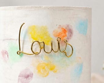 Décoration de gâteau en fil de fer avec prénom | Décoration de gâteau personnalisée pour baptême et anniversaire | Lettrage fait main pour gâteaux, fêtes prénatales, garçons et filles