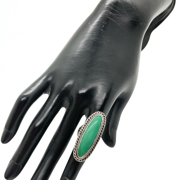 Vintage Native American Sterling Silver Malachite Stone Rope Design Ring Size – K/L