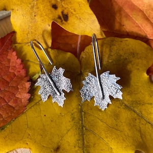 Ahornblatt Sterling Silber Ohrringe