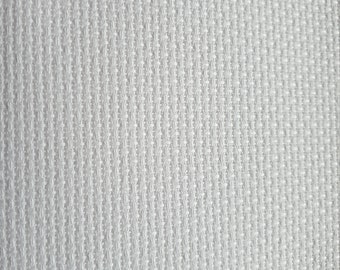 14ct Aida White
