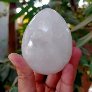 Buy Unique 76 MM Natural High Quality Crystal Quartz Egg For Metaphysical Healing | Gifting