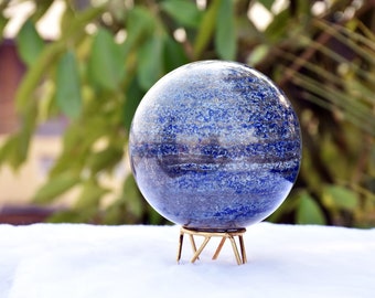 Sfera di cristallo di lapislazzuli blu / sfera di lapislazzuli / sfera di cristallo di lapislazzuli blu naturale