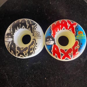 NUEVAS ruedas Max Axe de Topps Garbage Pail Kids x Get A Grip temporada 4, 2 unidades - ¡BRILLAN! - Rueda de patineta