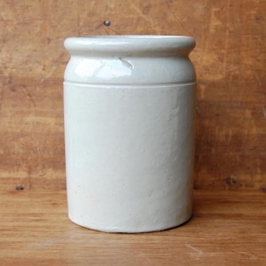 Antiguo tarro para conservas de cerámica esmaltada Bristol, victoriano/eduardiano, con acabado rústico en crema, circa 1880-1910