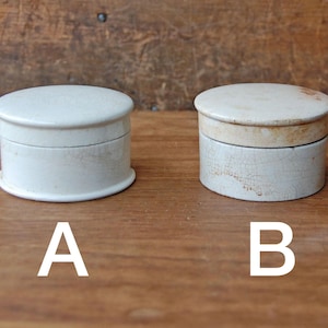 Antique White Ironstone Ointment Pots with Lids - Victorian Chemist Apothecary Pots - Mudlarking Bottle Dump Finds - Minimalist Vanity Decor
