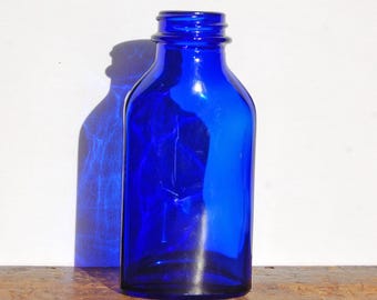 Vintage Milk of Magnesia Bottle – Cobalt Blue Apothecary Bottle – Old Glass Medicine Bottle – Apothecary Pharmacy Collectible