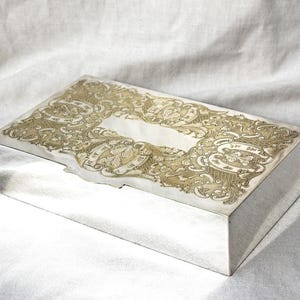 Vintage Silver Plated Chased Box by Viners of Sheffield – 1930s-1950s Trinket Box – Cigarette Box or Tea Caddy