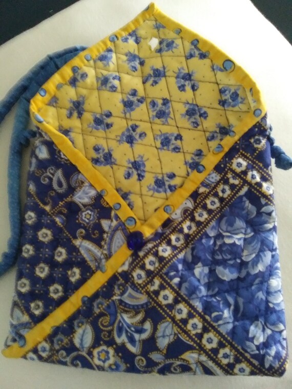 Vintage blue and yellow quilted bag - image 2