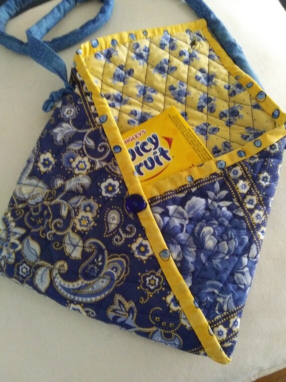 Vintage blue and yellow quilted bag - image 4