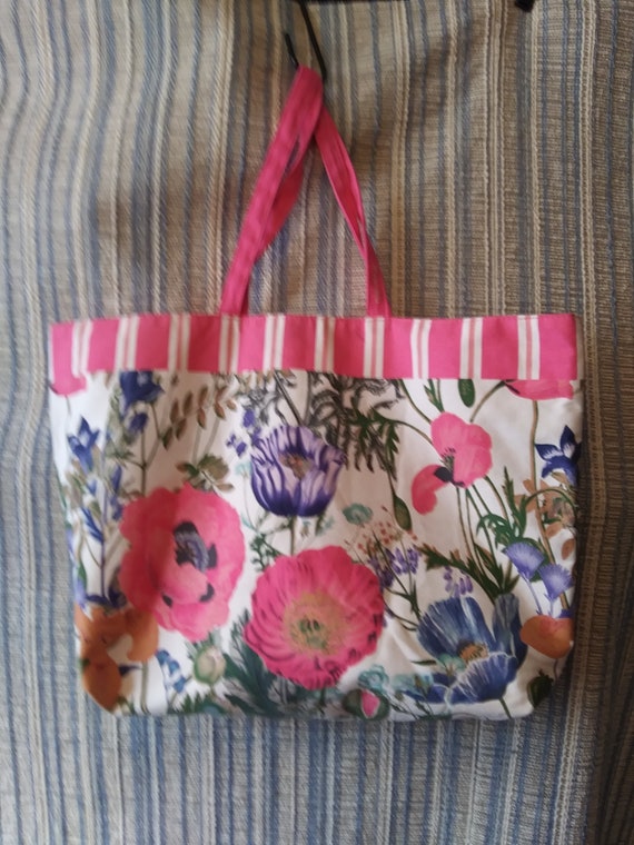 512 Spring Flowers Market /Tote Bag