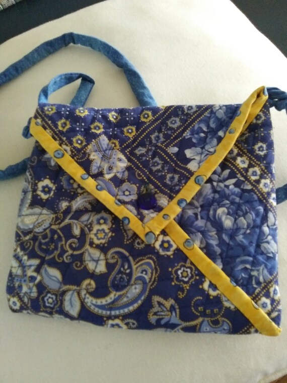 Vintage blue and yellow quilted bag - image 5