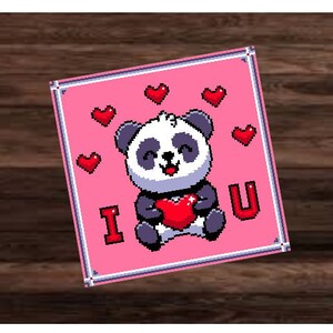 Könnte beinhalten: Eine rosa Karte mit einem Panda, der ein rotes Herz hält. Die Karte sagt "Ich liebe dich" in weißen Buchstaben.