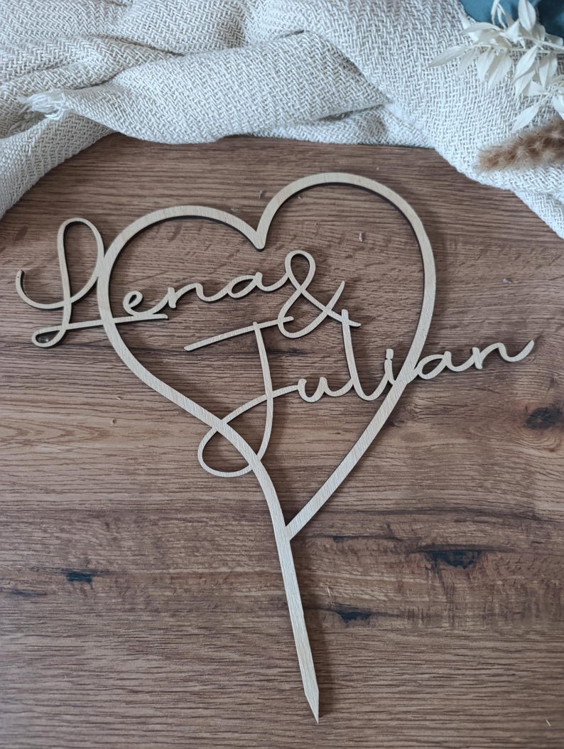 Cake Topper Hochzeit, Hochzeitstorte Deko, Caketopper Hochzeit, Kuchendekoration, Hochzeitsdeko, Deko Hochzeit, Tisch Deko Hochzeit, Elegante Hochzeitstorte, Hochzeitstorte Idee, Kuchendeko, Torten Deko Hochzeit, Hochzeit Zubehör, Torten Deko