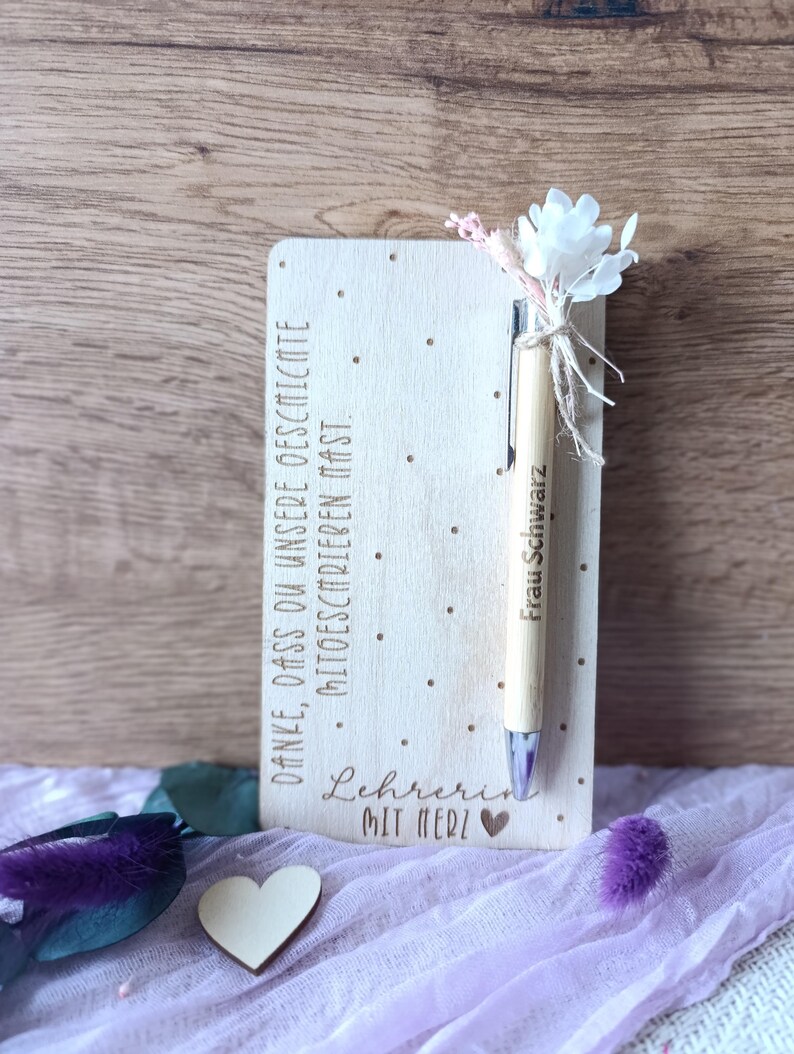 Abschied Geschenk für Lehrerin, Danke Geschenk, Geschenk für die Lehrerin, Geschenk für Lehrer Grundschule, Geschenk für Lehrerin, Geschenk für Lehrerin Abschied, Geschenk Lehrer, Geschenk Lehrerin Abschied, Geschenk Lehrerin Grundschule, Kugelschreiber Graviert, Lehrerin Geschenkidee, Lehrerin mit Herz, Persönliches Geschenk