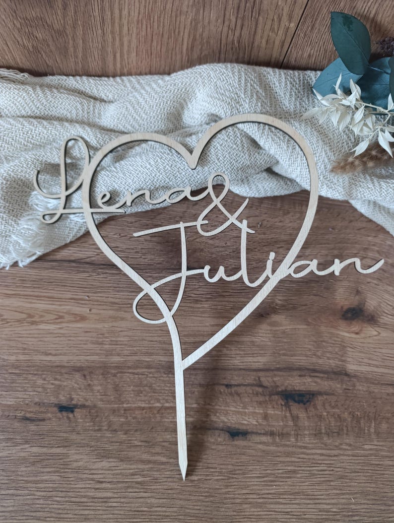 Cake Topper Hochzeit, Hochzeitstorte Deko, Caketopper Hochzeit, Kuchendekoration, Hochzeitsdeko, Deko Hochzeit, Tisch Deko Hochzeit, Elegante Hochzeitstorte, Hochzeitstorte Idee, Kuchendeko, Torten Deko Hochzeit, Hochzeit Zubehör, Torten Deko