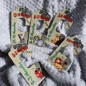 BABY Wardrobe Dividers - Cute Safari Animal Theme - Month Category (5) - Lovely Baby Shower Gift