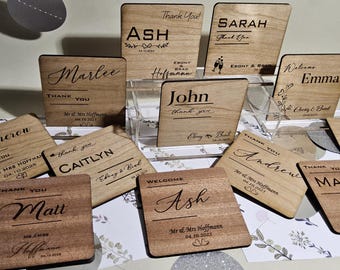 Posavasos de madera personalizados para bodas: recuerdos de madera personalizados