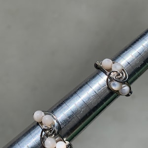 Venus Ring //// Mother of pearl ring // pink mother of pearl // swirl ring // spiral ring // wire ring // crystal ring
