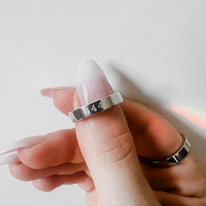 Bague chiffre 444 : or 14 carats ou or blanc, acier inoxydable empilable résistant à l'eau