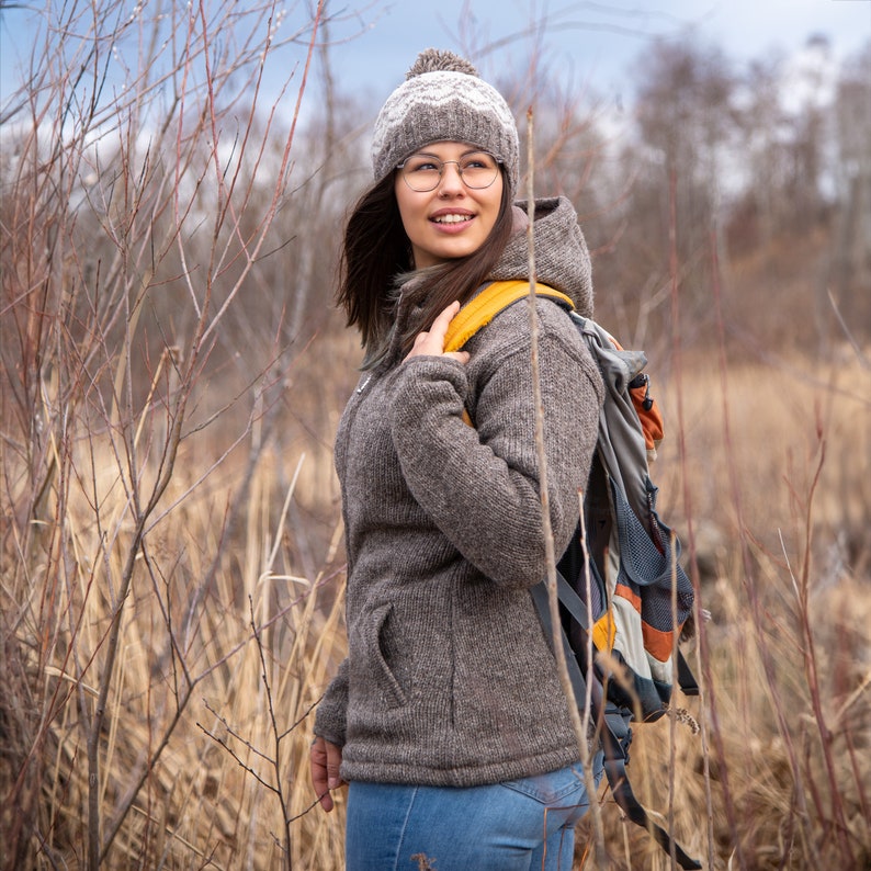 Wolljacke Modell Eileen komplett gefüttert abnehmbare Kapuze Bild 2