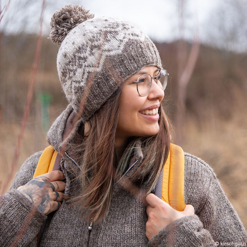 Wolljacke Modell Eileen komplett gefüttert abnehmbare Kapuze Bild 3