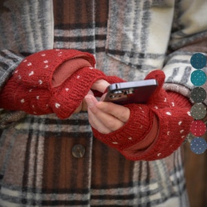 Folding gloves model Naomi with little hearts completely lined with fleece image 1