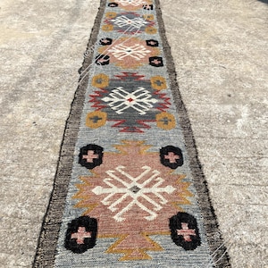 Handwoven Wool Jute Kilim Runner Rug: 5x8 Vintage Bohemian Decor