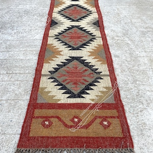 Handwoven Wool Jute Kilim Runner Rug: Geometric Indian Decor