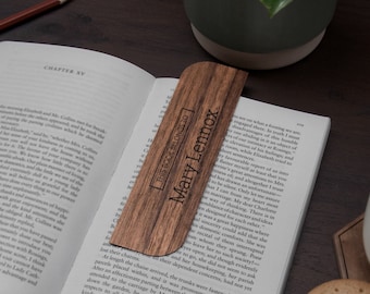 Personalisiertes Lesezeichen aus Holz | Welle | Nussbaum | Graviertes Geschenk