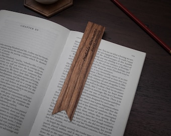 Marcador de livro de madeira personalizado | Fita | Nogueira | Presente gravado