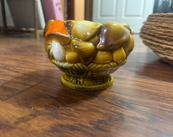 Vintage Relpo Mushroom Basket Planter #6206 Succulent Trinket Holder Retro