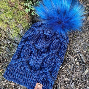 Handknit Dark Blue Adult Cabled Beanie With Faux Fur Pom/Handmade Women&#39;s Knit Hat/Luxury Hand Dyed Yarn/XL Wolf Faux Fur Pom/Toque/Luxury