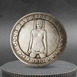 Hobo Coin Sexy Girl Woman Posing Topless Unique Rare American Custom Coin Dollar