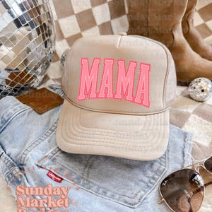 Checkered Mama Trucker Hat: Funny Women&#39;s Summer Vacation Hat