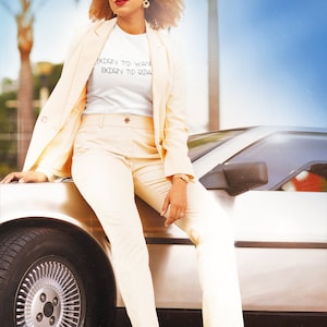 Born To Wander Born To Roam Women&#39;s T-shirt