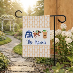 Bandera de jardín personalizada del Derby de Kentucky para aficionados a las carreras de caballos: idea de regalo perfecta para la anfitriona, letrero personalizado para exteriores del Derby y decoración divertida para fiestas. imagen 9