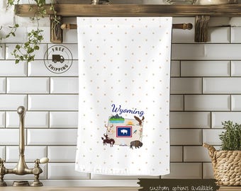 Wyoming Kitchen Towel, Wyoming Tea Towel, WY State Map Towel, Western Home Decor, Rustic Housewarming and Hostess Towel