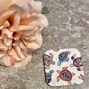 Sea turtle refrigerator magnet